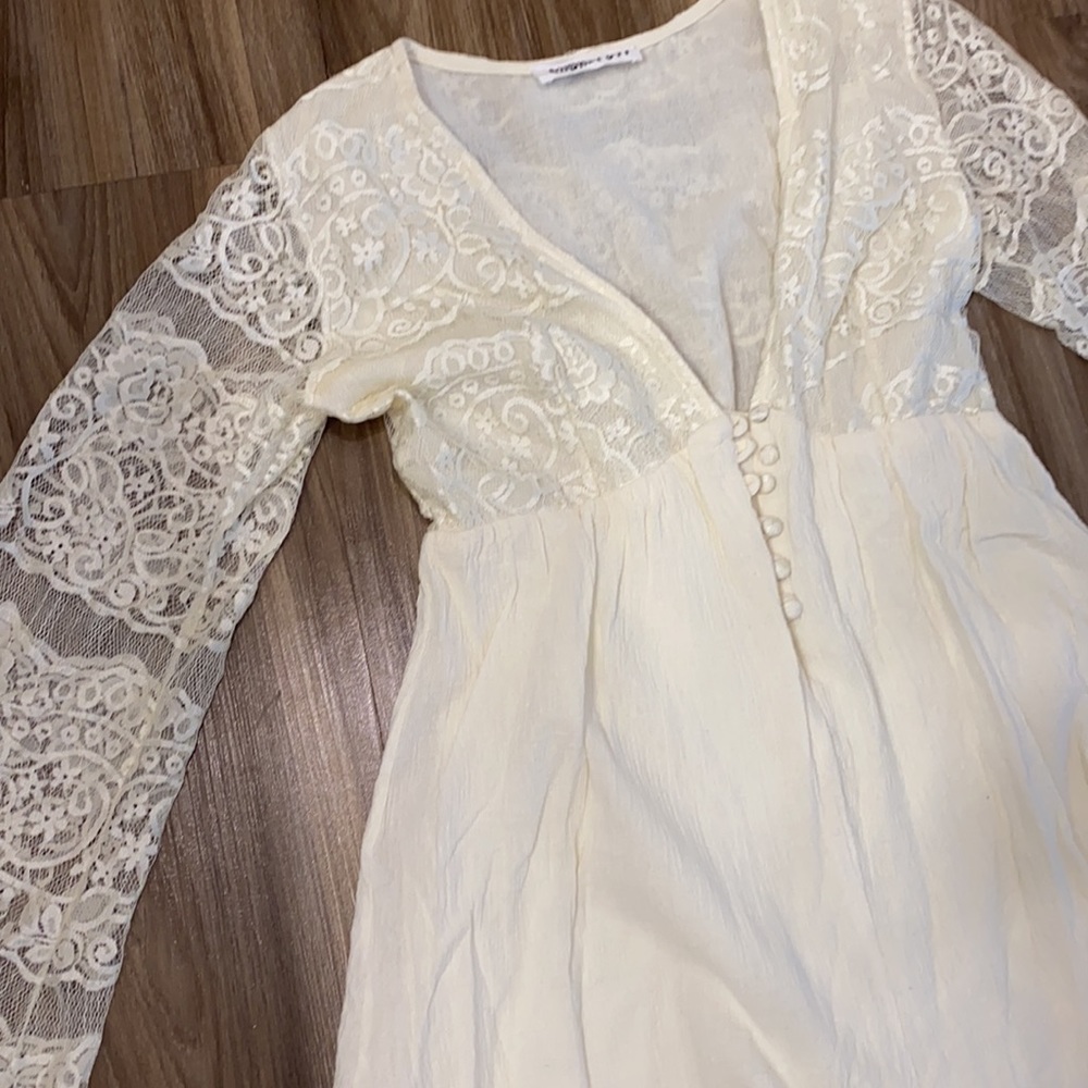 Lace romper - Picture 3 of 5